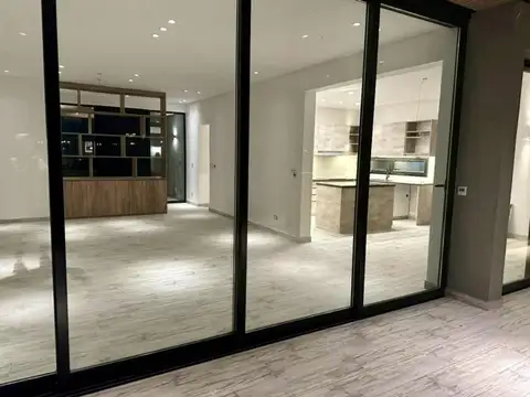 Casa 4 ambientes con 3 baños