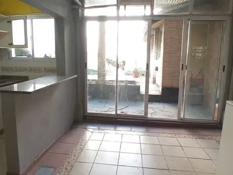 Depto Tipo Casa 4 ambientes con 1 baño