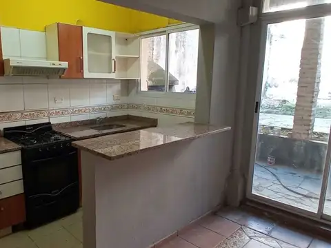 Depto Tipo Casa en Venta en Parque Avellaneda, USD 83.000