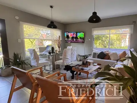 Casa en Alquiler en Francisco Alvarez, USD 1.350