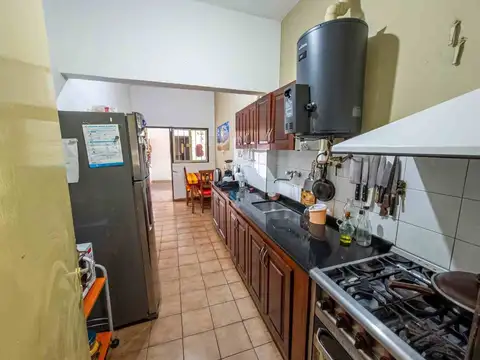 VENTA DE CASA 4 DORM CENTRO AMÉRICA MÁS DEPTO