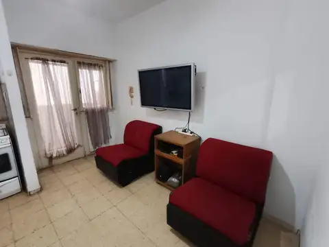 VENTA DEPARTAMENTO 2 AMBIENTES CON BALCON. CENTRO