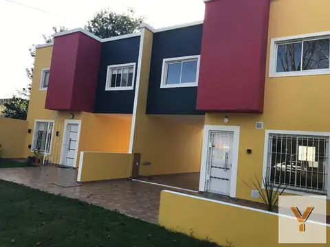 Dúplex en venta - 3 dormitorios 1 Baño - 100mts2 - Santa Teresita