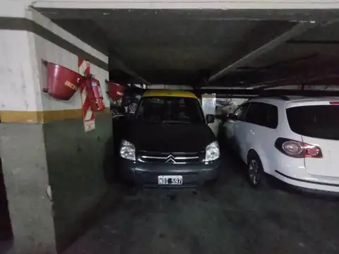 ACCESO POR PORT?N AUTOM?TICO, EXCELENTE UBICACI?N