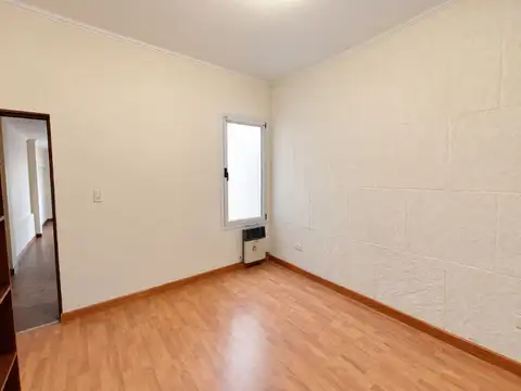 Depto Tipo Casa en Alquiler 44 años