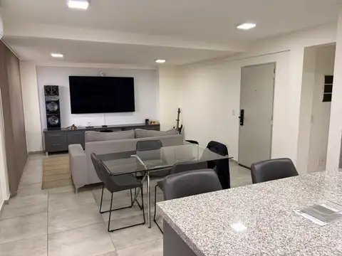 Monseñor Marcon 3400, Piso 7