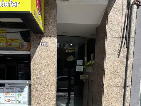 1 AMBIENTE CTRA FRENTE LATERAL - MUY LUMINOSO .