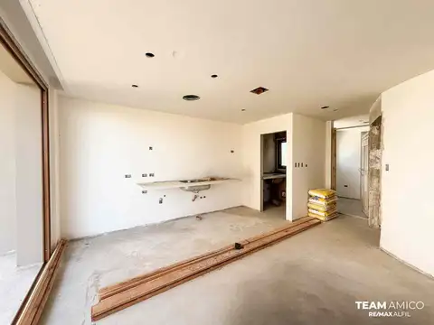 PISO DE CATEGORÍA EN VENTA LA PLATA 3 DORMITORIOS