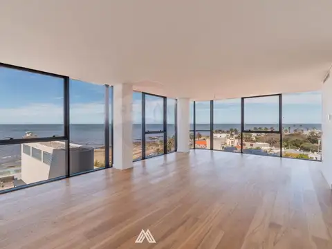 VENTA PENTHOUSE DUPLEX 4 DORM BILU RAMBLA CARRASC0