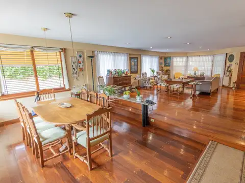 Casa en Venta de 5 dormitorios