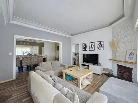 Casa en Venta en Villa Sarmiento, USD 205.000
