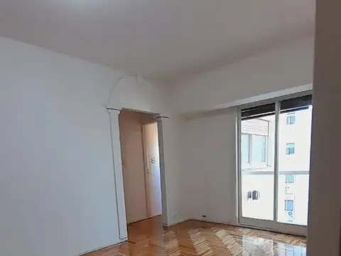 Av Directorio 1700, Piso 5