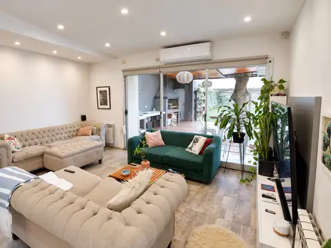 Casa 5 ambientes con 3 baños