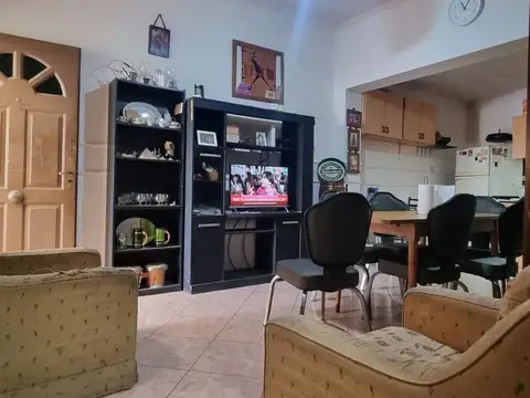 Depto Tipo Casa en Venta de 3 ambientes