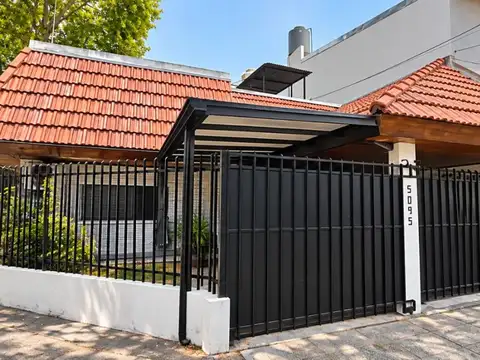 Casa en Alquiler con 2 cocheras