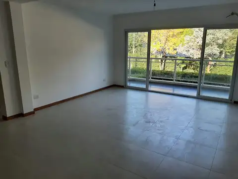 Departamento en venta   3 amb  de pozo Altos de Maschwitz