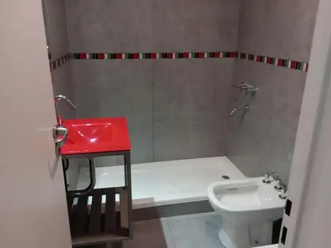 Depto Tipo Casa 2 ambientes con 1 baño