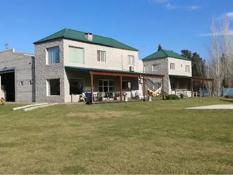 EXCELENTE QUINTA CON INSTALACIONES PARA DESARROLLO EQUINO EN VILLA ELISA