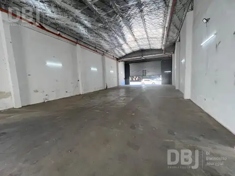 GARAGE PASANTE - 352m2 - PARABOLICO - EXCELENTE UBICACION