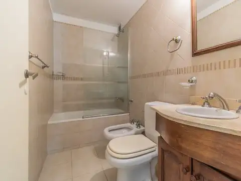 Departamento 4 ambientes con 2 baños