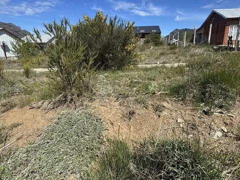 Terreno sobre calle 10 - Valle Azul - Bariloche