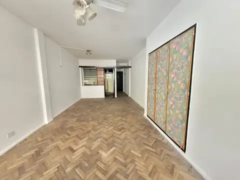 Avenida Rivadavia 1300, Piso 8