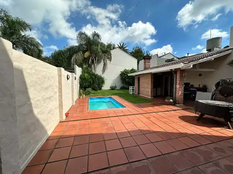 Casa en Venta en Villa Sarmiento, USD 295.000
