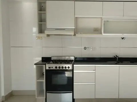 Avenida Álvarez Thomas 800