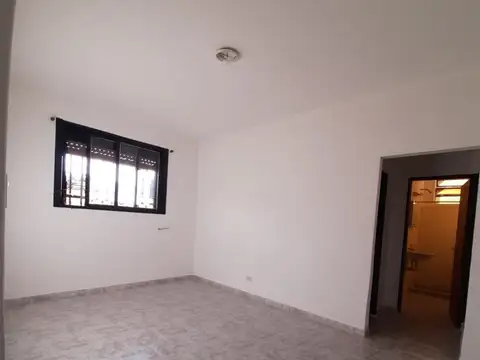 Departamento en Alquiler en Caseros, $ 550.000