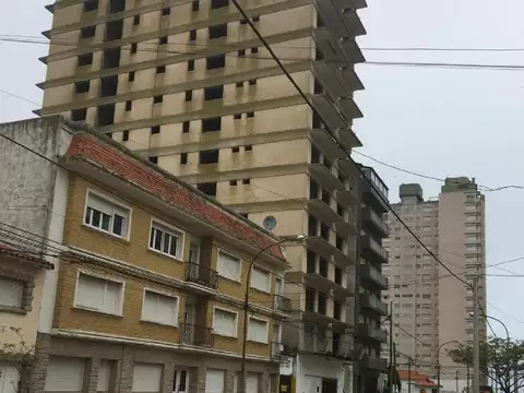 Edificio Emprendimiento en venta - 599,96Mts2 - Miramar 