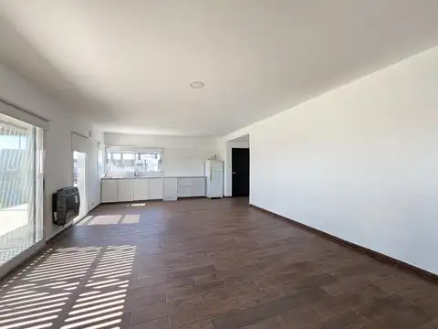 VENTA – Casa de 1 Dormitorio con Piscina – Barrio La Toscana, Piñero. Acepta Permuta.