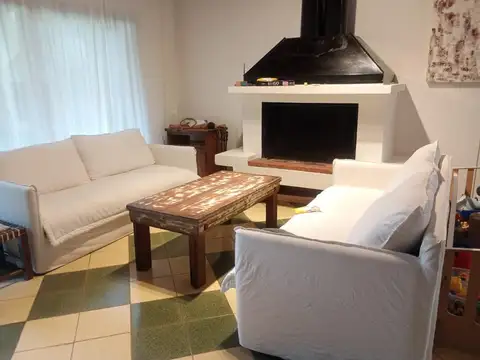 Alquiler Casa en Barrio El Arce