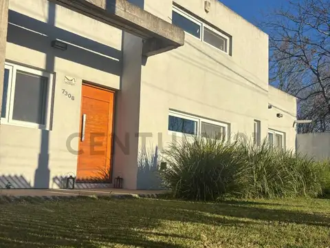 Casa en Venta en Lisandro Olmos Etcheverry, USD 130.000