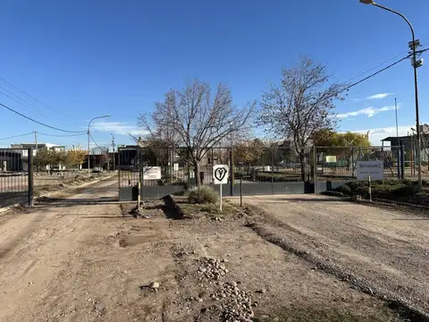 Barrio Juan Jose Paso. Lateral Sur Juan Jose Paso 100, Piso 0