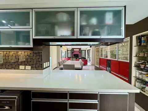 Casa  en Venta en Cube, Escobar, G.B.A. Zona Norte