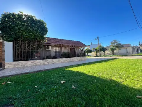 Casa en Venta en Temperley, USD 105.000