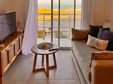 VENTA DEPARTAMENTO 2 AMB FRENTE AL MAR CON COCHERA MAR DEL PLATA
