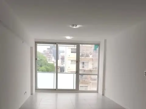 VENTA DEPARTAMENTO MONOAMBIENTE AMPLIO MEDIDAS DE DOS AMBIENTES - DIVISIBLE - SAN NICOLAS