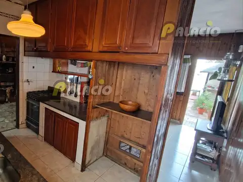 Casa 5 ambientes con 2 baños