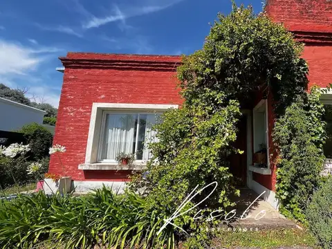 Casa en Venta con estilo campo. Pileta, 3 dormitorios. Barrio Cerrado, Escobar