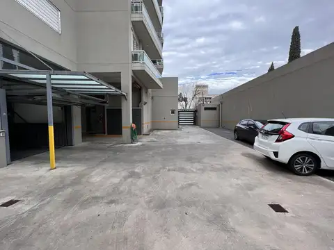 Venta Cochera cubierta Subsuelo centro Villa Ballester