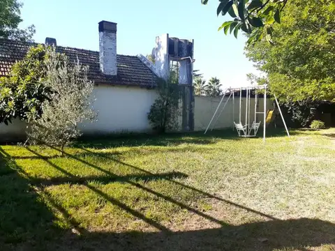 Casa en Venta con 5 cocheras