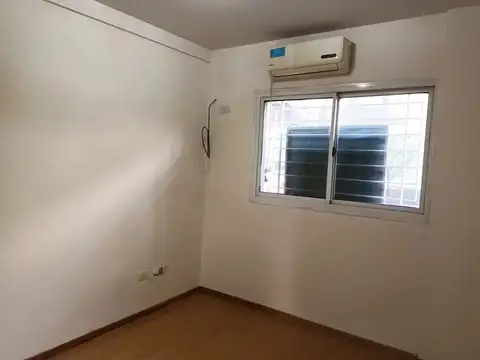 DEPARTAMENTO DE 2 AMBIENTES PLANTA BAJA AL FRENTE