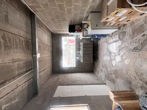 Galpon en Alquiler 55  mts Fondo