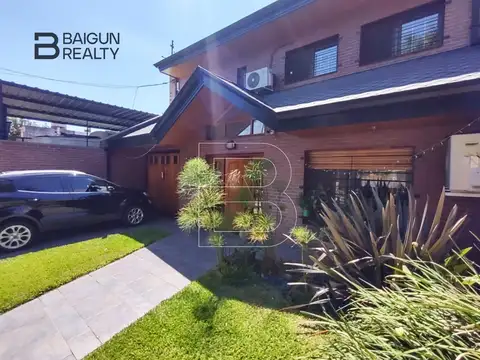 Casa en Venta en Villa Luzuriaga, USD 350.000