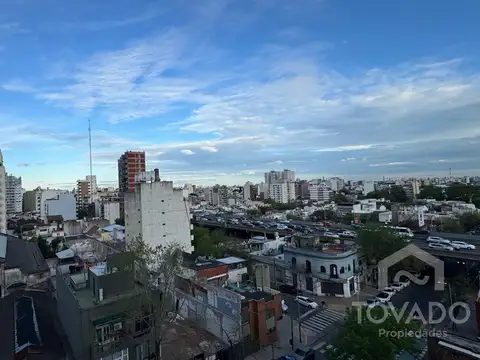 Dos ambientes con cochera en torre de categoría! full amenities en caballito!