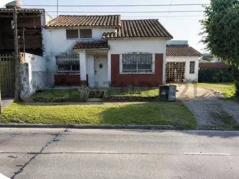 Casa + Terreno para desarrolladores en Ringuelet