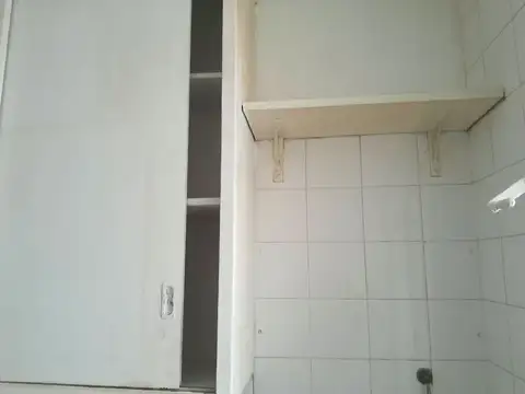 2 Amb.con Aire Acond.Split-Dormitorio Placares Cocina equipada "Eléctrica-Termot." Lavadero independiente