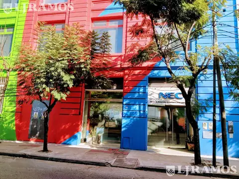 Edificio Comercial en la Boca
