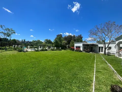 Casa en Alquiler Temporal en Estancias Del Pilar - 6 dormitorios